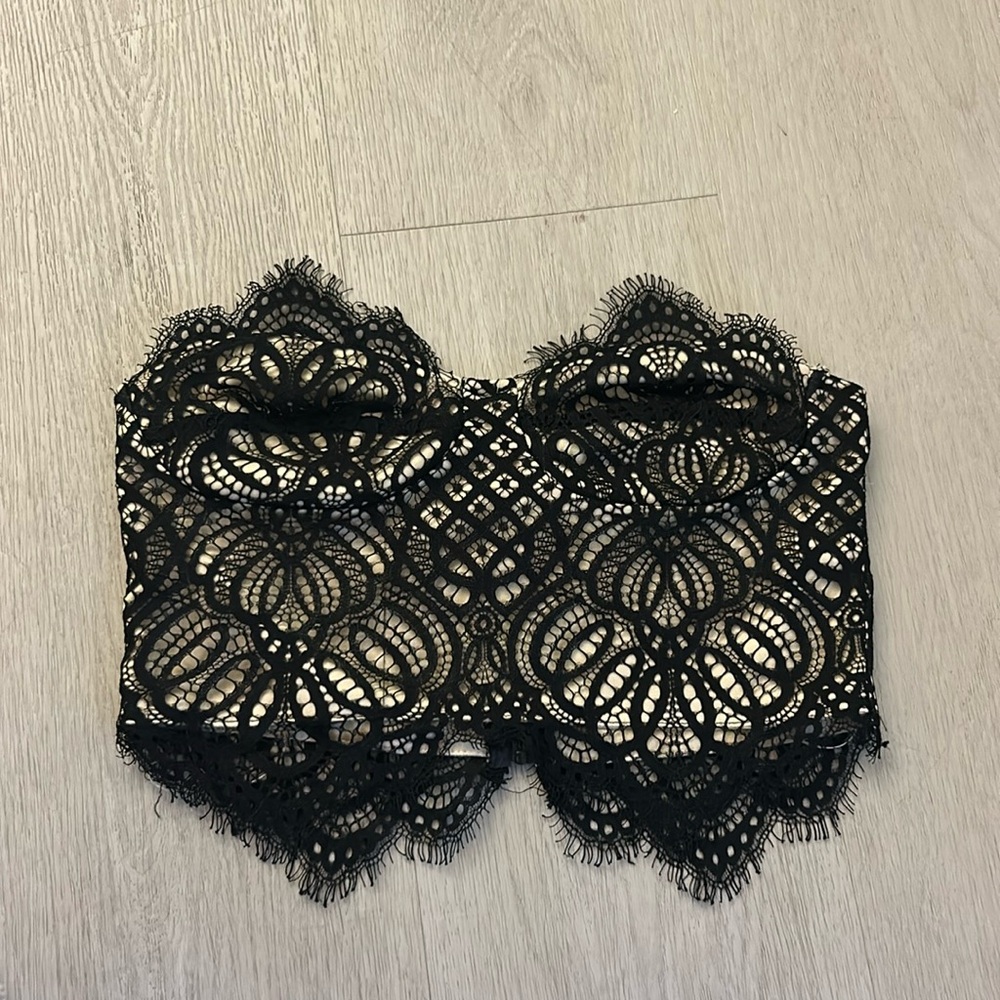 Superdown Black Lace Strapless Crop Top Size XS